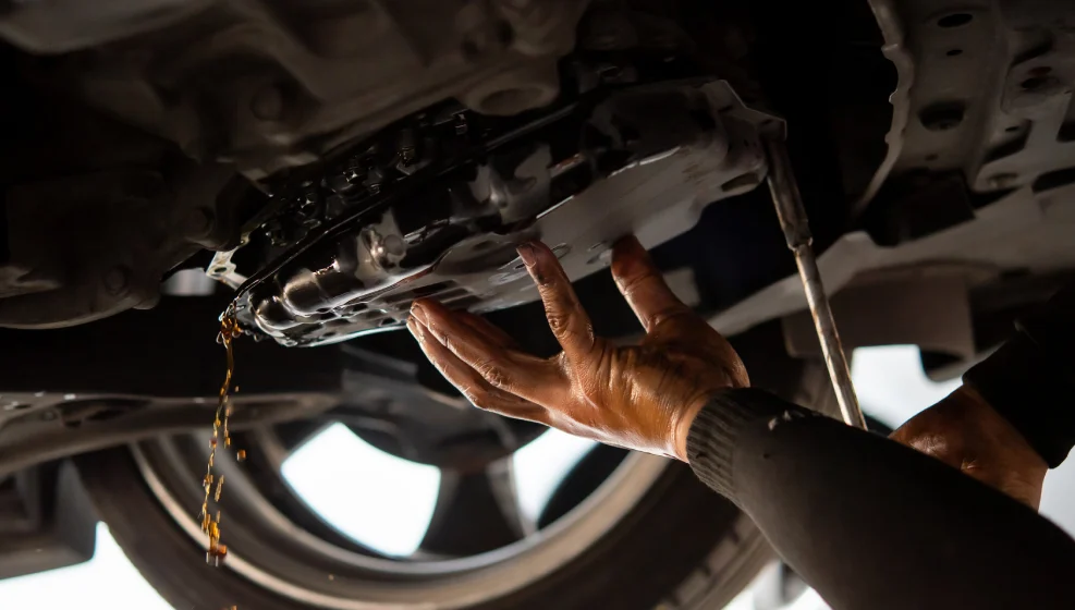 زمان تعویض روغن گیربکس النترا